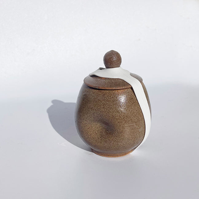 Ägg Love Léa (marron)
